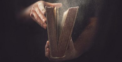 Cómo eliminar el polvo de un libro