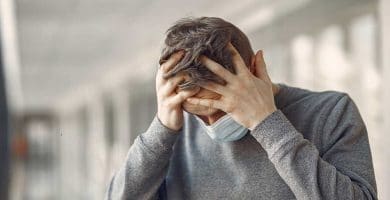 Cómo fingir un ataque de ansiedad