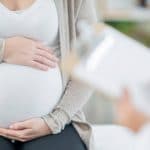Cómo fingir un embarazo